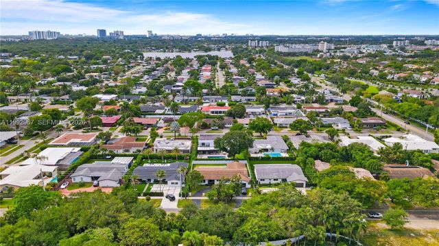 1850 NE 199th St, Miami, FL 33179