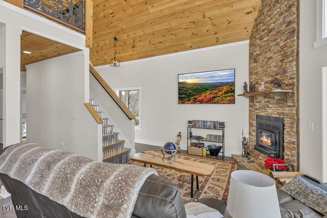 550 Ridgeview Drive, Mountain City, TN 37683