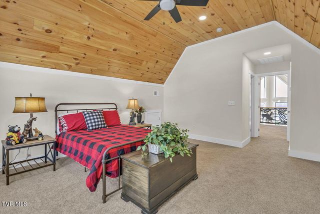 550 Ridgeview Drive, Mountain City, TN 37683