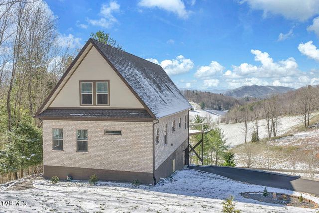 550 Ridgeview Drive, Mountain City, TN 37683