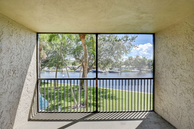 14 Royal Palm Way 2050, Boca Raton, FL 33432