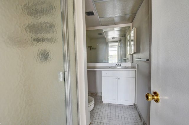 14 Royal Palm Way 2050, Boca Raton, FL 33432