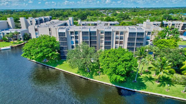 14 Royal Palm Way 2050, Boca Raton, FL 33432