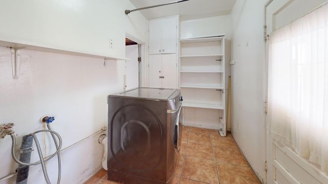 2607 General Bradley Street NE, Albuquerque, NM 87112