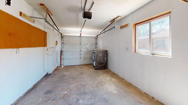 2607 General Bradley Street NE, Albuquerque, NM 87112