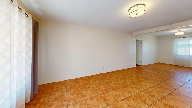 2607 General Bradley Street NE, Albuquerque, NM 87112