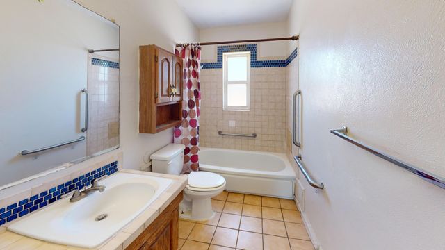 2607 General Bradley Street NE, Albuquerque, NM 87112