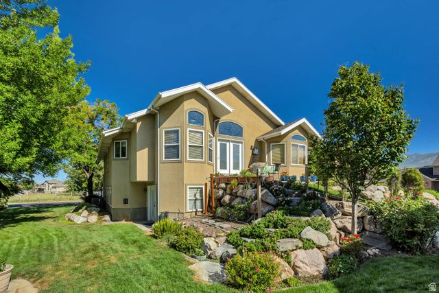 1832 N OLSEN WAY, West Bountiful, UT 84087
