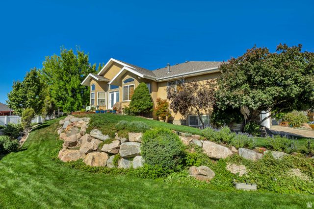 1832 N OLSEN WAY, West Bountiful, UT 84087