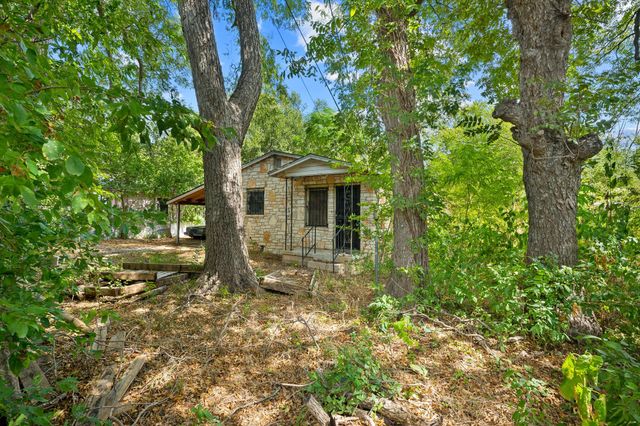 4908 Sara DR, Austin, TX 78721