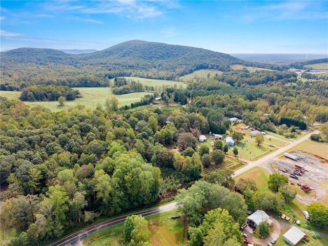 99 Rocket Drive, Cleveland, GA 30528