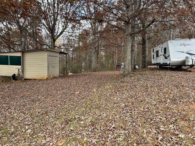 99 Rocket Drive, Cleveland, GA 30528