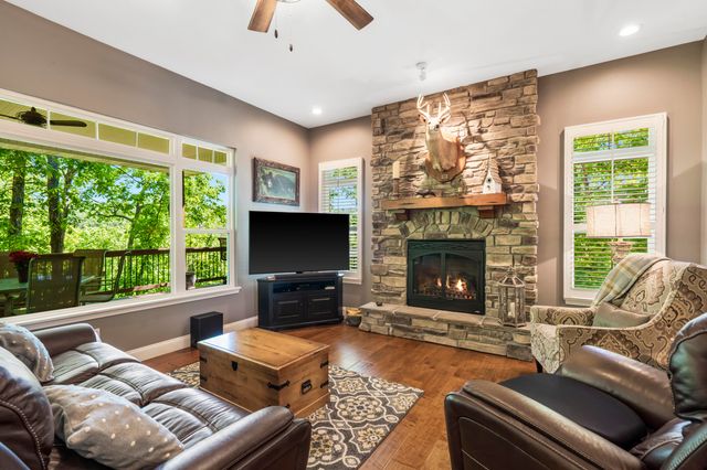 103 Dogwood, Saddlebrooke, MO 65630