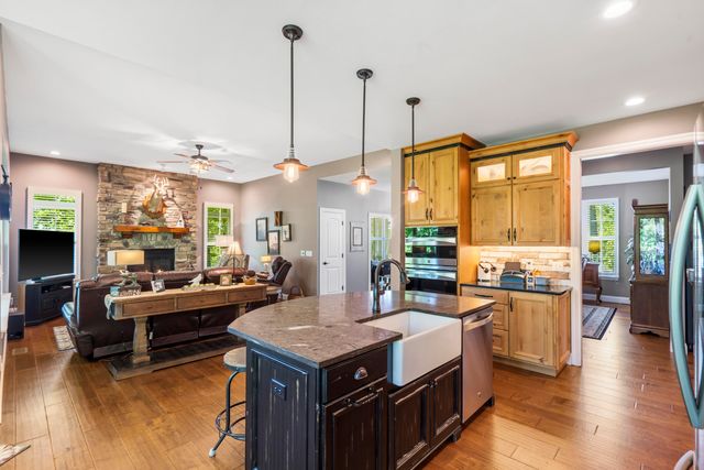 103 Dogwood, Saddlebrooke, MO 65630