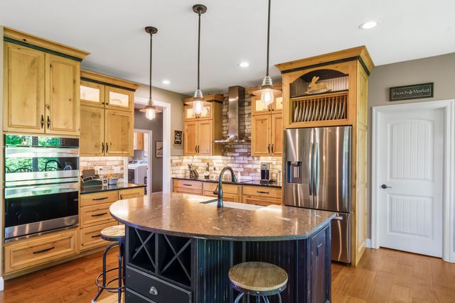 103 Dogwood, Saddlebrooke, MO 65630