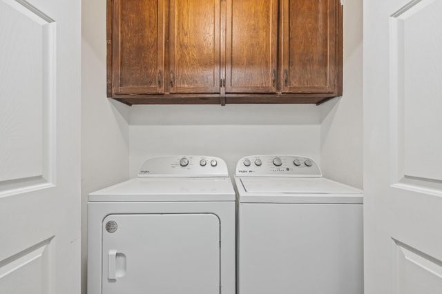 3230 W Pryor Avenue, Visalia, CA 93277