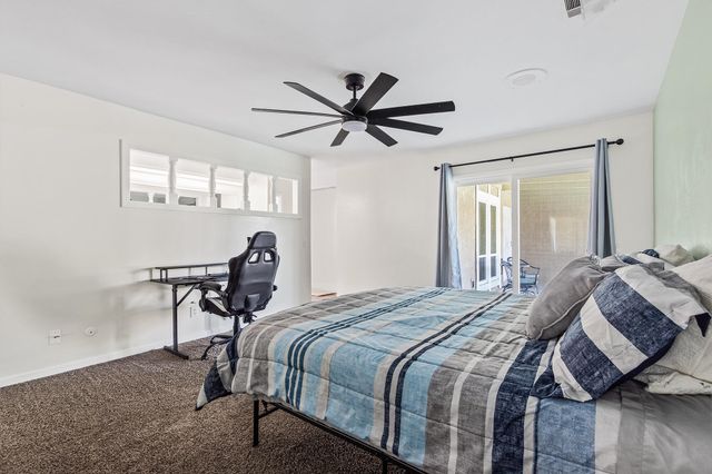 3230 W Pryor Avenue, Visalia, CA 93277