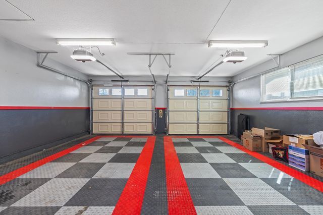 3230 W Pryor Avenue, Visalia, CA 93277