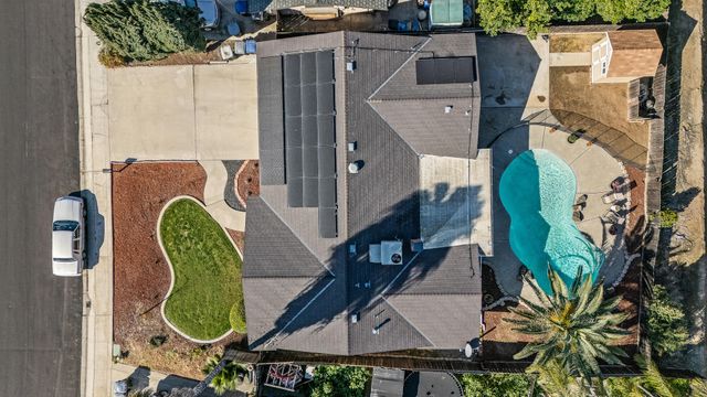 3230 W Pryor Avenue, Visalia, CA 93277