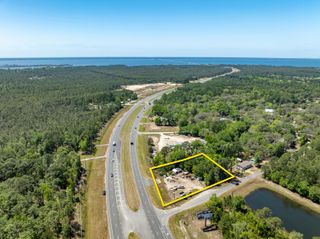 19068 S US Highway 331, Freeport, FL 32439