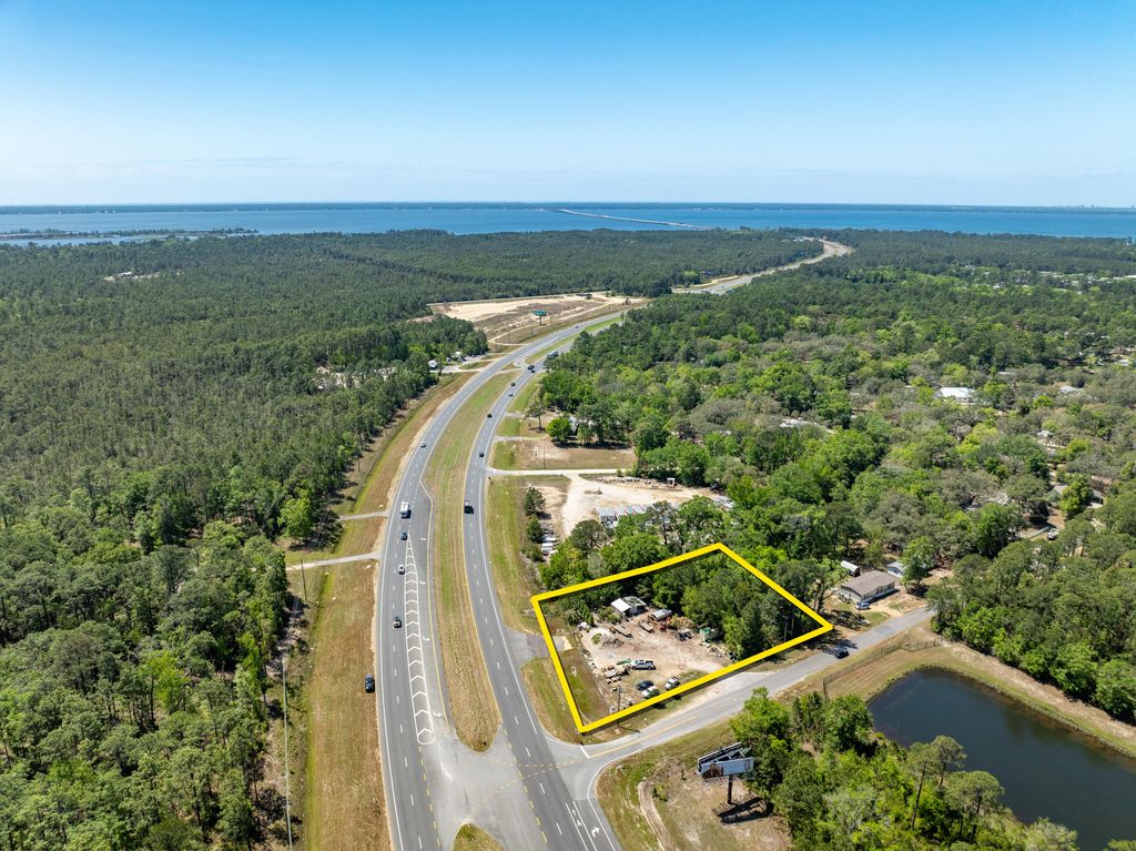 19068 S US Highway 331, Freeport, FL 32439
