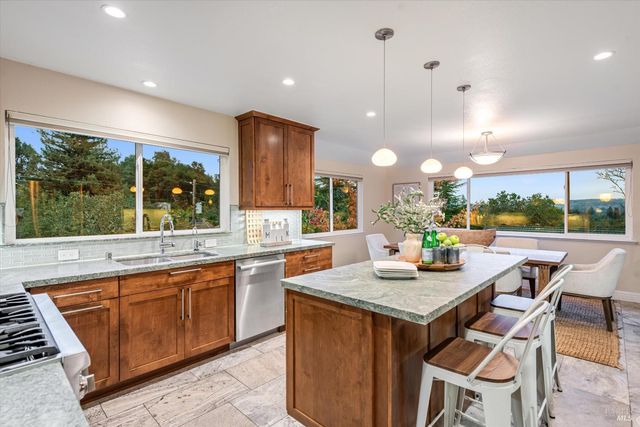 1205 Calle Del Arroyo Rd, Sonoma, CA 95476