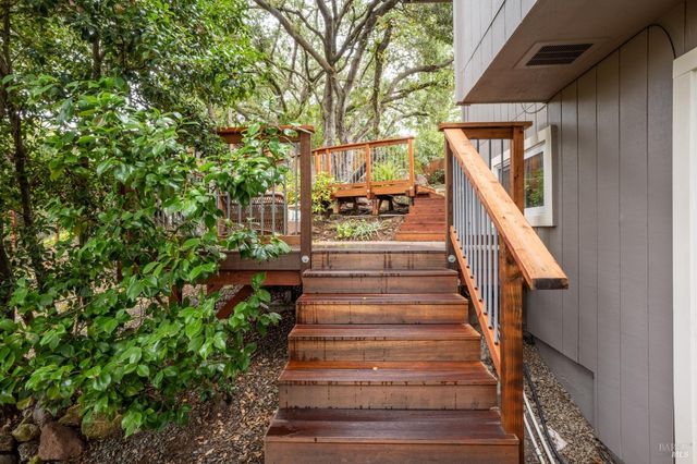 1205 Calle Del Arroyo Rd, Sonoma, CA 95476