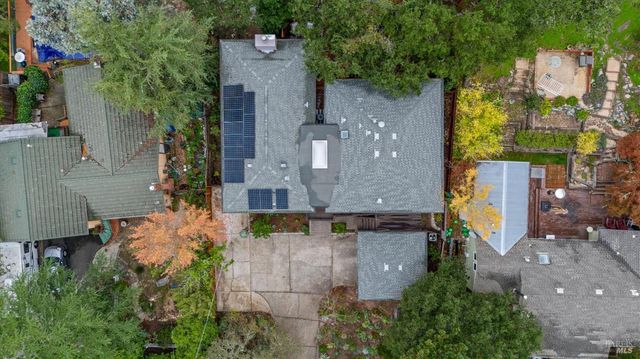 1205 Calle Del Arroyo Rd, Sonoma, CA 95476