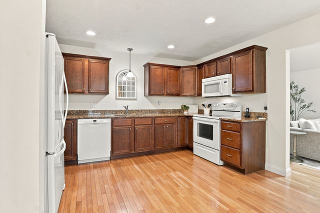 108 Angell Brook Drive 108, West Boylston, MA 01583