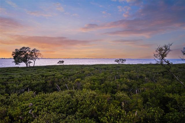 332 HARBOUR SOUND COURT, Bradenton, FL 34209