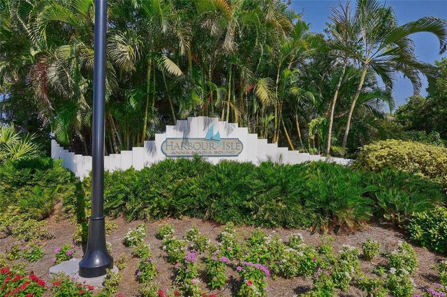 332 HARBOUR SOUND COURT, Bradenton, FL 34209