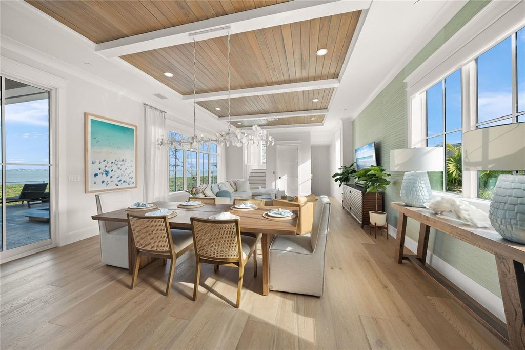 Image 13 of property listing at 332 HARBOUR SOUND COURT, Bradenton, FL 34209