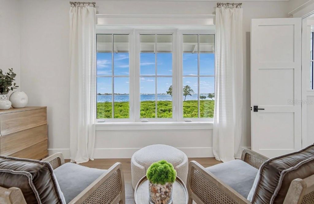 Image 18 of property listing at 332 HARBOUR SOUND COURT, Bradenton, FL 34209