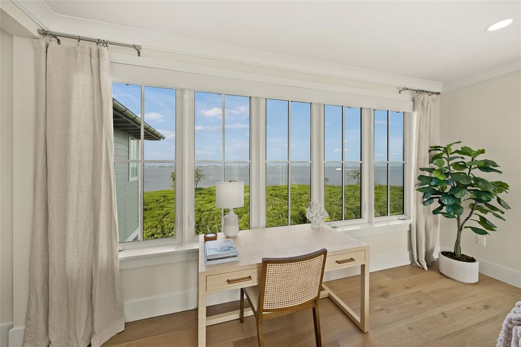 Image 26 of property listing at 332 HARBOUR SOUND COURT, Bradenton, FL 34209