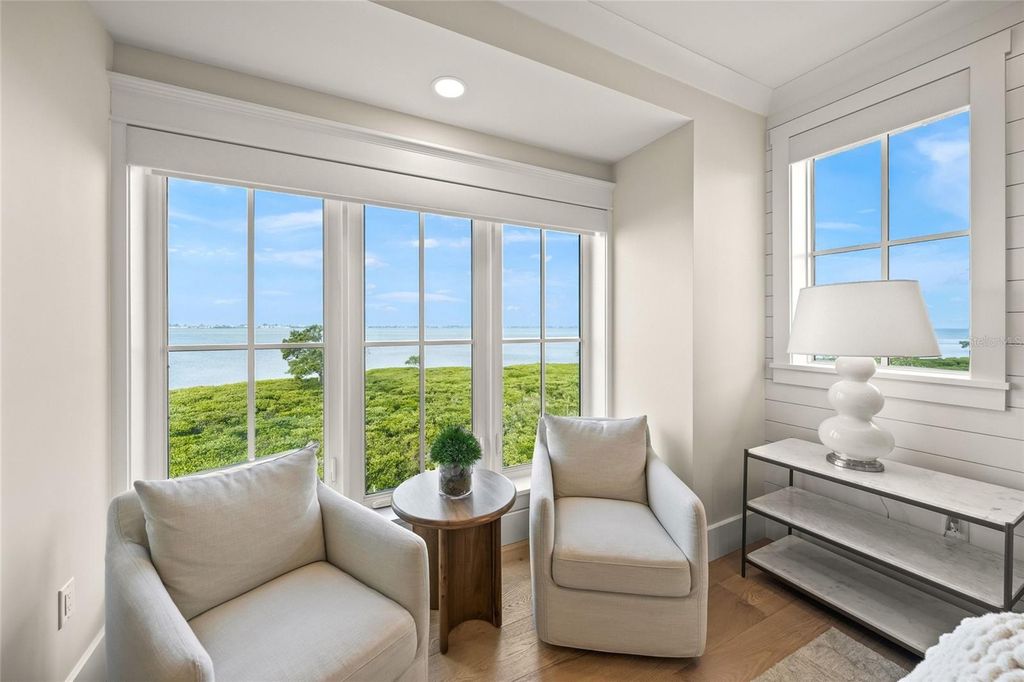 Image 31 of property listing at 332 HARBOUR SOUND COURT, Bradenton, FL 34209