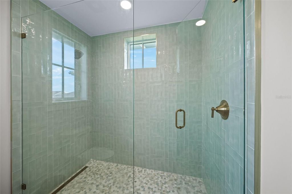 Image 34 of property listing at 332 HARBOUR SOUND COURT, Bradenton, FL 34209