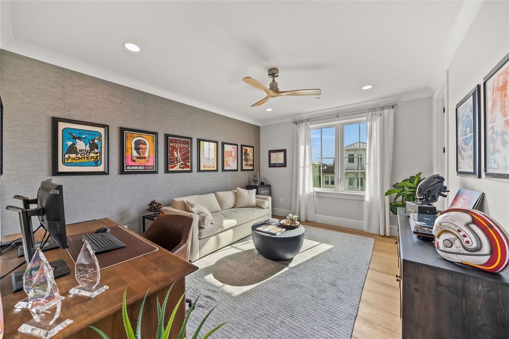 Image 38 of property listing at 332 HARBOUR SOUND COURT, Bradenton, FL 34209