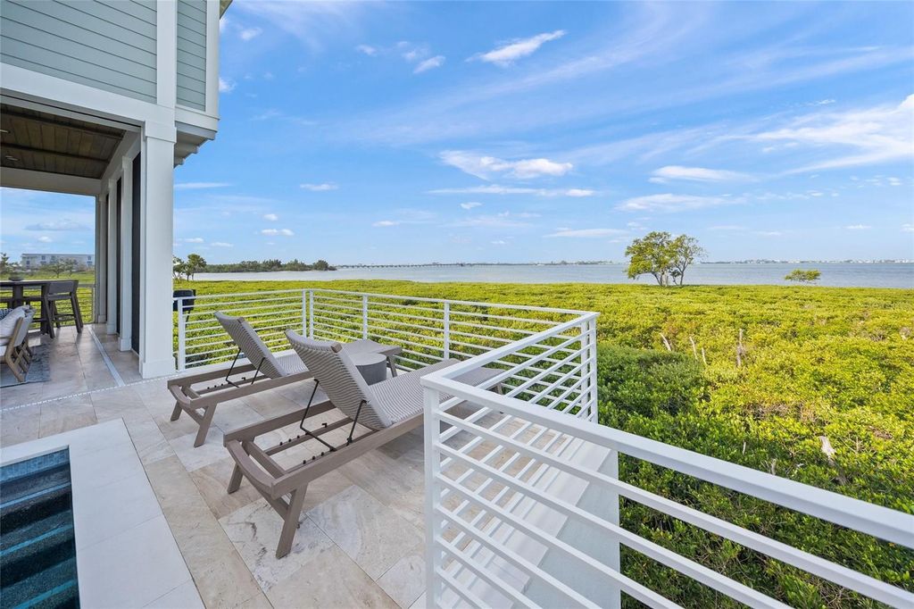 Image 45 of property listing at 332 HARBOUR SOUND COURT, Bradenton, FL 34209