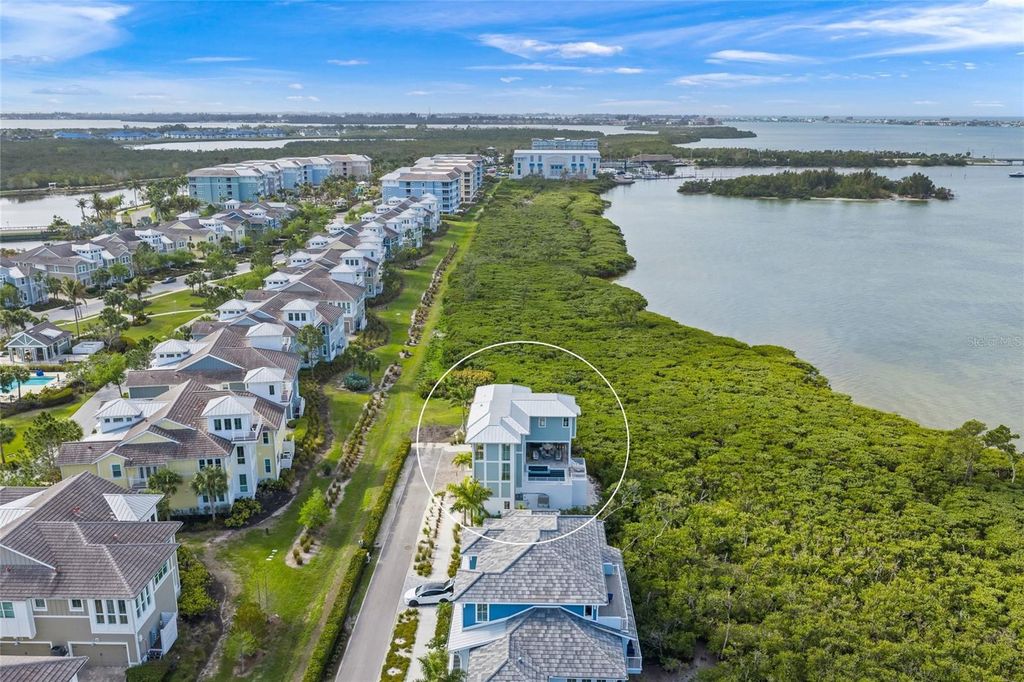 Image 49 of property listing at 332 HARBOUR SOUND COURT, Bradenton, FL 34209