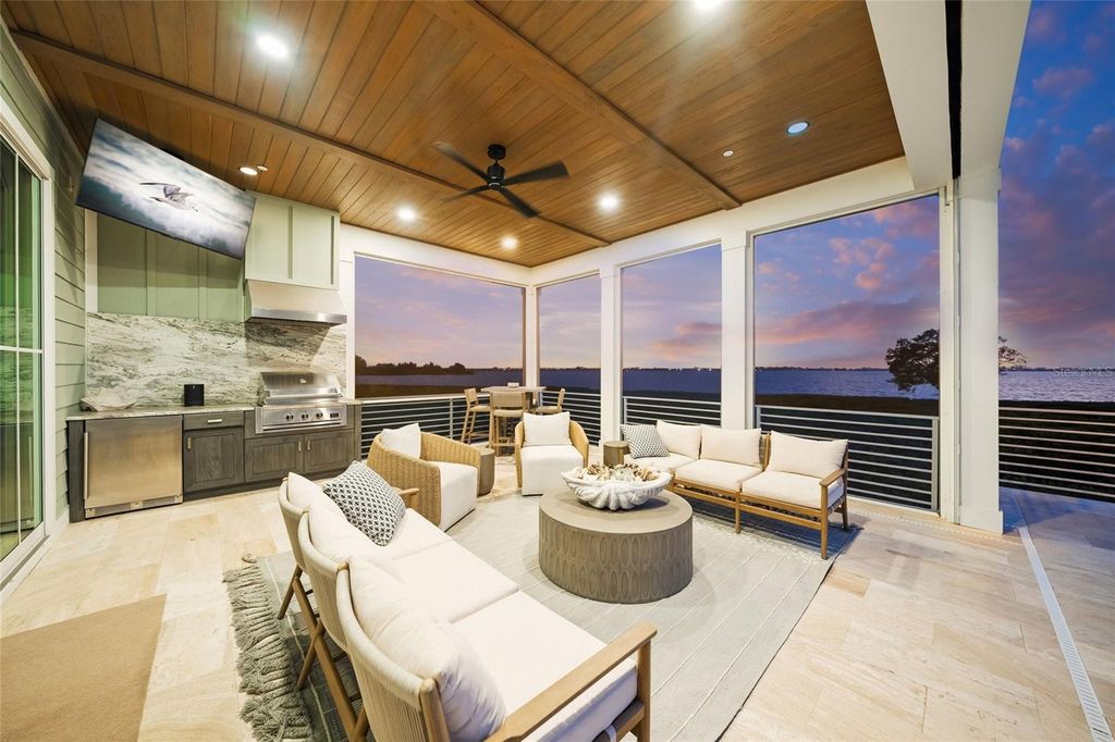 Image 52 of property listing at 332 HARBOUR SOUND COURT, Bradenton, FL 34209