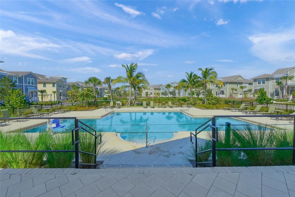 Image 70 of property listing at 332 HARBOUR SOUND COURT, Bradenton, FL 34209