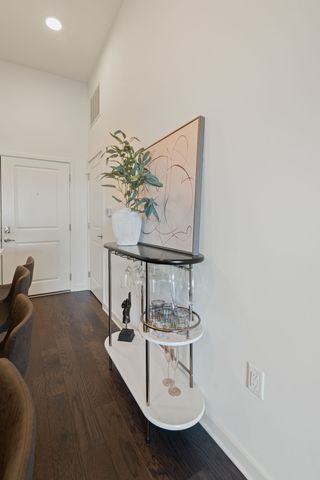 1677 54th Ave N Apt 101, Nashville, TN 37209