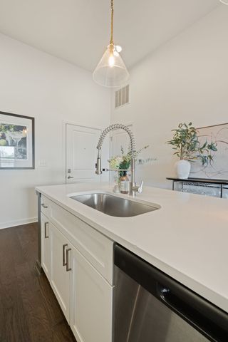 1677 54th Ave N Apt 101, Nashville, TN 37209