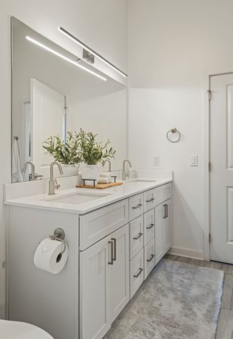 1677 54th Ave N Apt 101, Nashville, TN 37209
