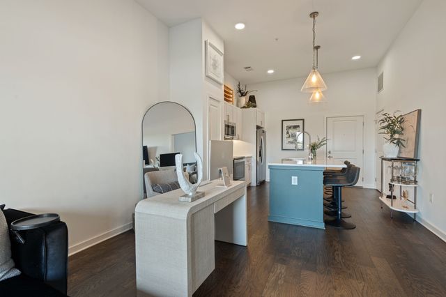 1677 54th Ave N Apt 101, Nashville, TN 37209