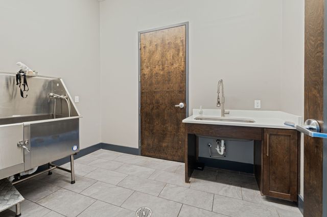 1677 54th Ave N Apt 101, Nashville, TN 37209