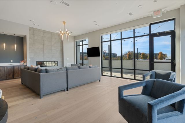 1677 54th Ave N Apt 101, Nashville, TN 37209