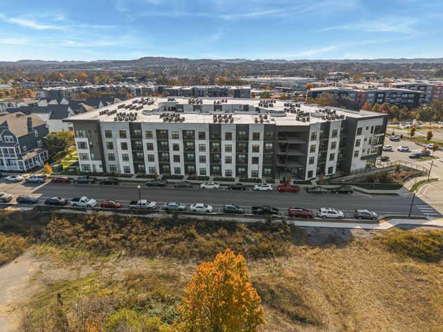 1677 54th Ave N Apt 101, Nashville, TN 37209