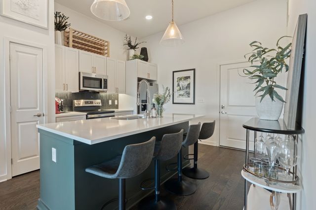 1677 54th Ave N Apt 101, Nashville, TN 37209