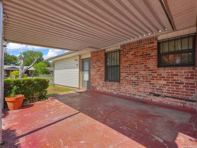 4246 ROARK DR, San Antonio, TX 78219